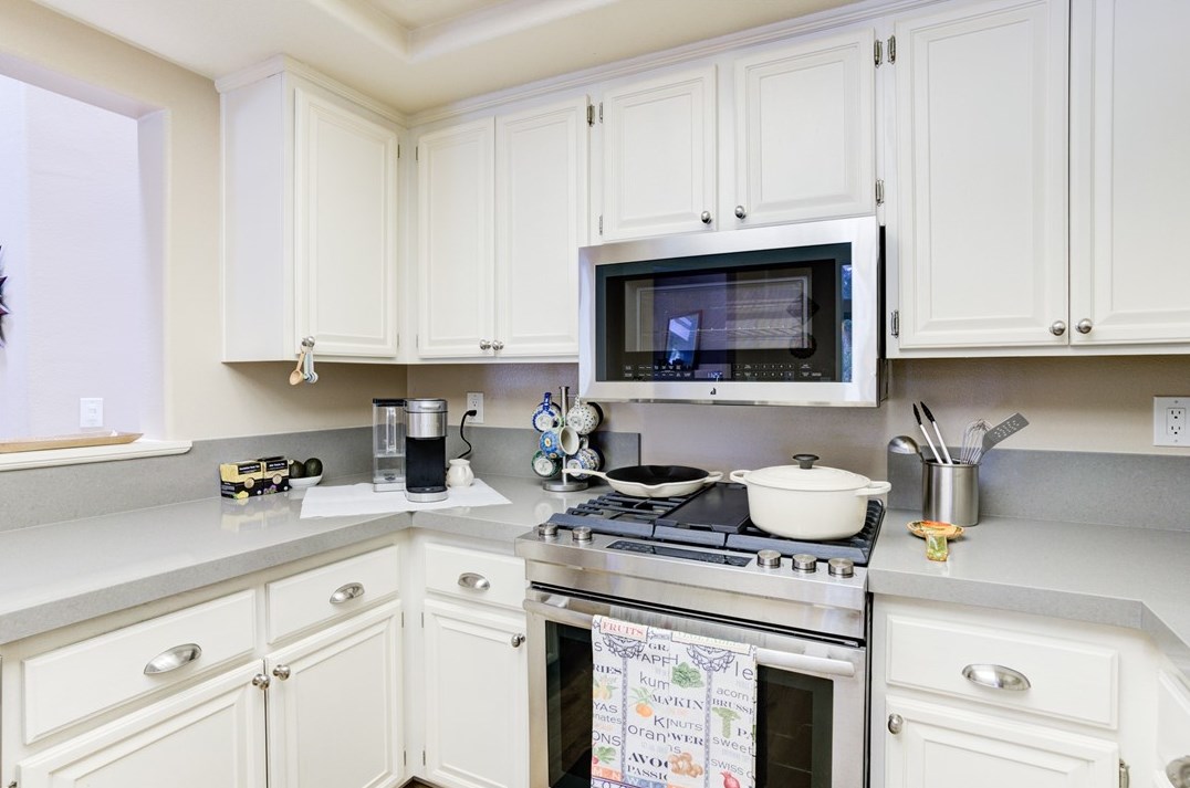 20271 Sealpoint Ln, Huntington Beach, CA 92646-8566