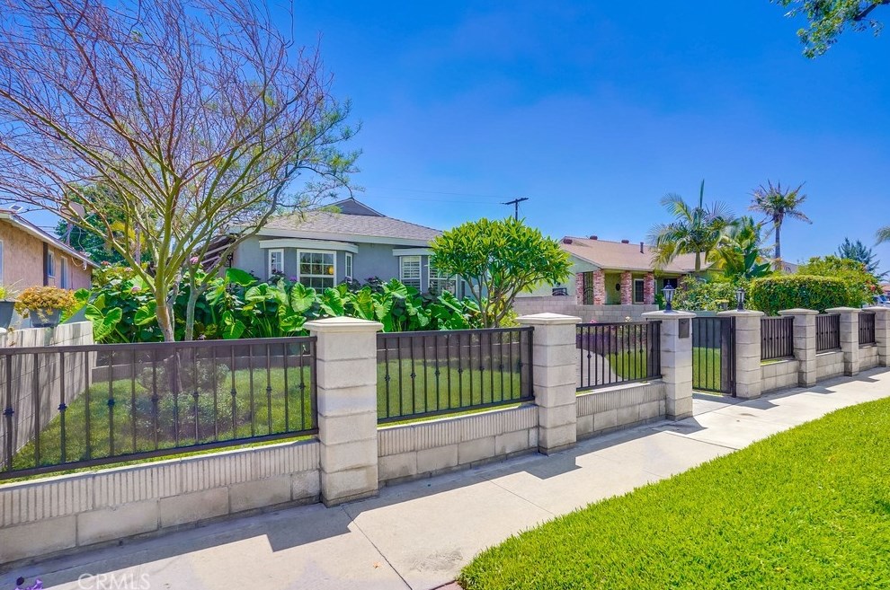 9856 Orr And Day Rd, Santa Fe Springs, CA 90670