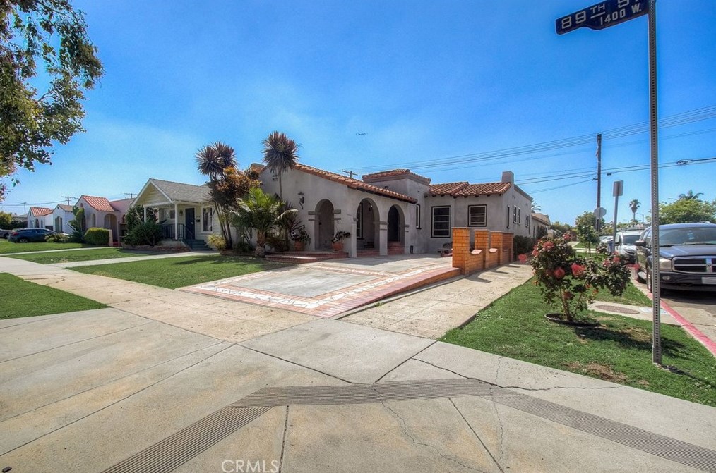 1456 89th St, Los Angeles, CA 90002-1225