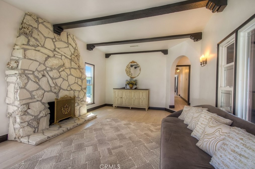 1456 89 St, Los Angeles CA  90002-1225 exterior