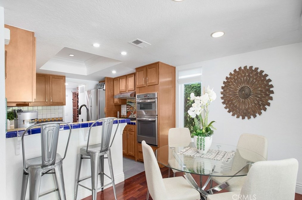 2792 Longwood Ct, Costa Mesa CA  92626-4763 exterior