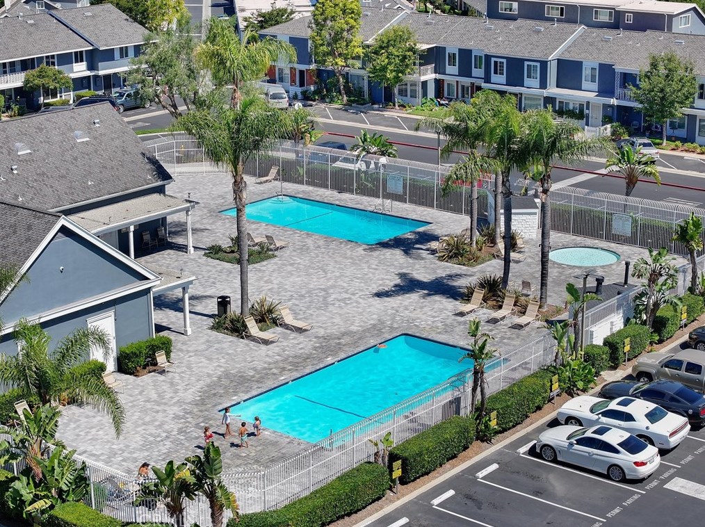 2341 Minuteman Way, Costa Mesa CA  92626-6530 exterior