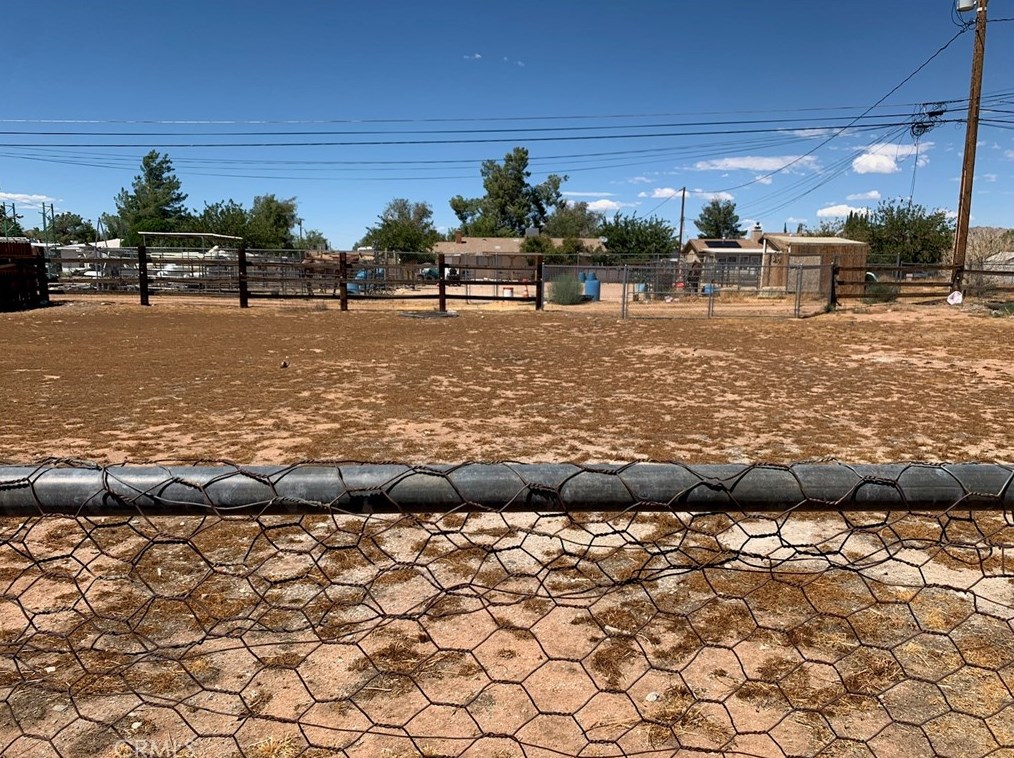 21898 Dotame Ave, Apple Valley, CA 92307-4214