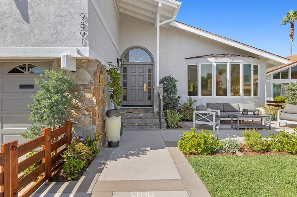 9801 Mammoth Dr, Huntington Beach, CA 92646-5351