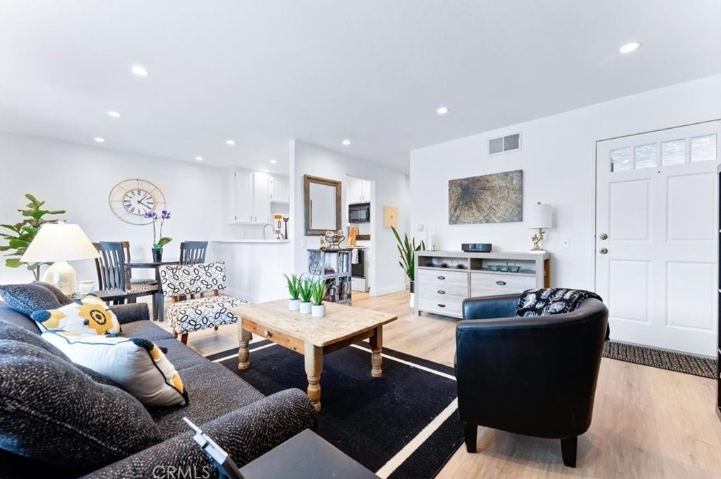 23728 Sea Breeze Ln, Laguna Beach, CA 92677-1690