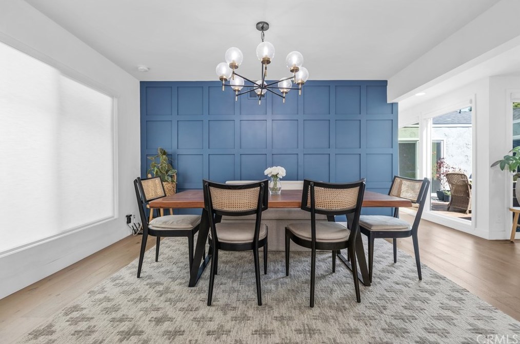16342 Gentry Ln, Huntington Beach CA  92647-3304 exterior