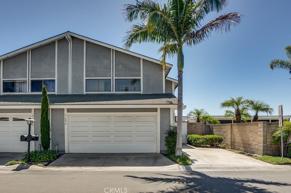 7090 Lisa Ln, Westminster, CA 92683-2231