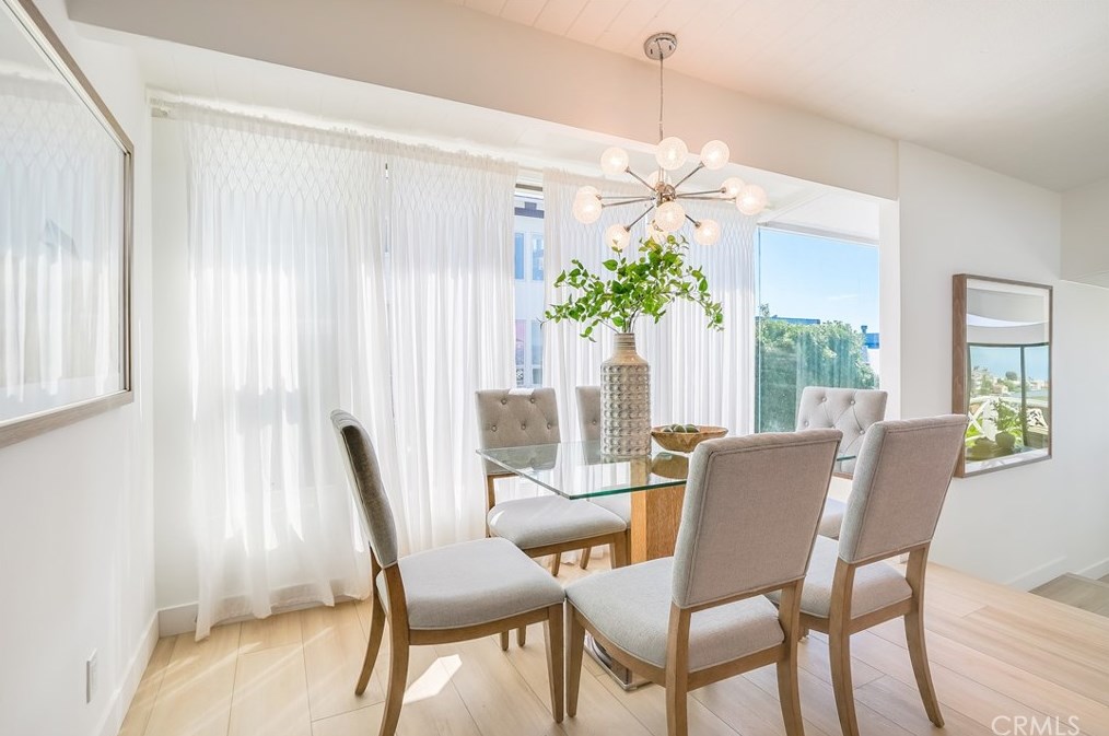 1880 Capistrano Ave, Laguna Beach CA  92651-3847 exterior