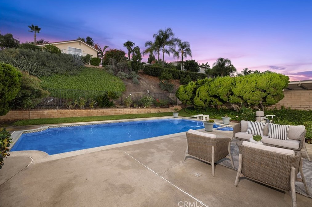 25091 Woolwich St, Laguna Beach, CA 92653-4928