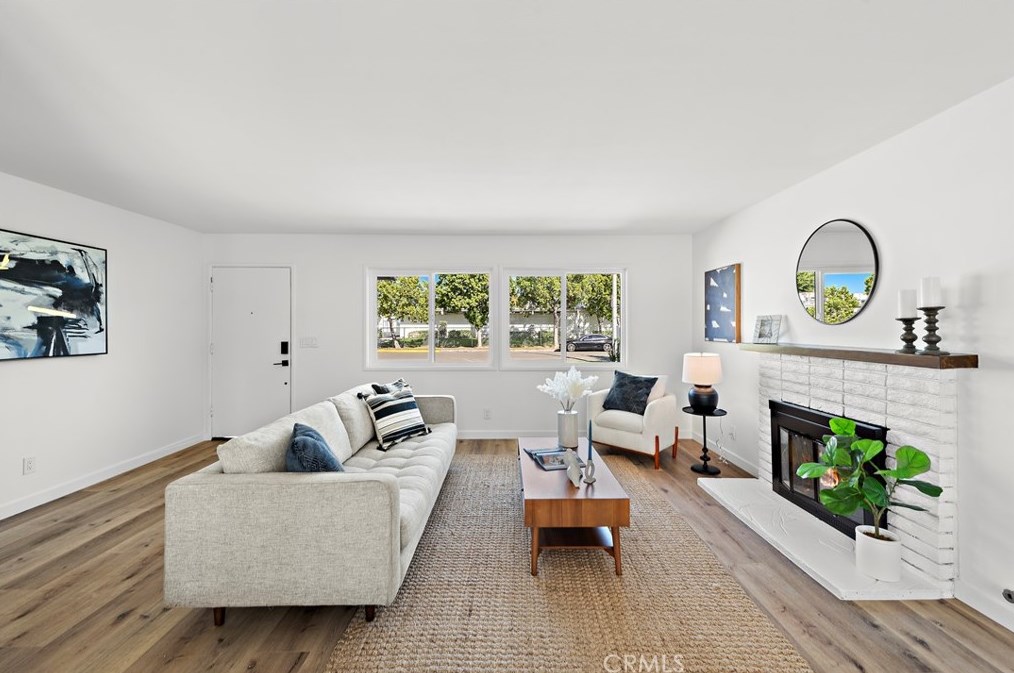 3059 Coolidge Ave, Costa Mesa CA  92626-2809 exterior