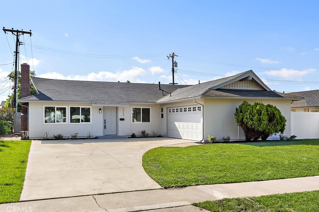 3059 Coolidge Ave, Costa Mesa CA  92626-2809 exterior