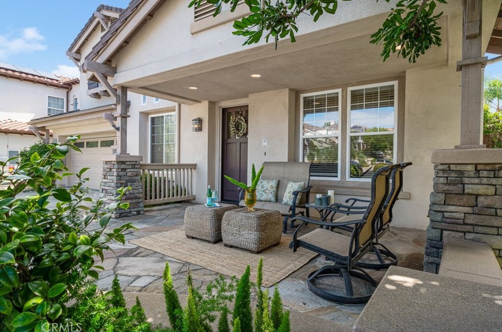 4 Oak View Dr, Laguna Beach, CA 92656-8042