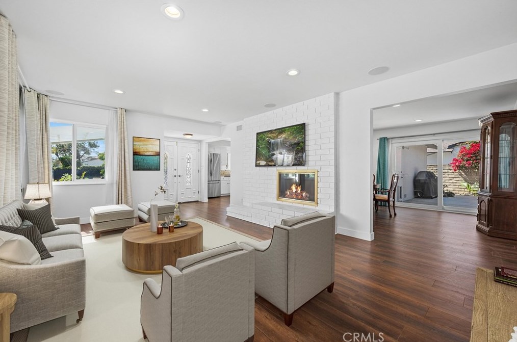 1710 Missouri St, Costa Mesa, CA 92626-2214
