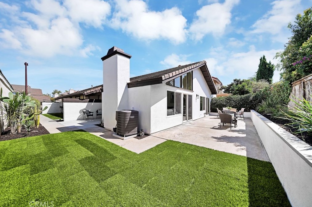 13 Willowbrook, Irvine, CA 92604