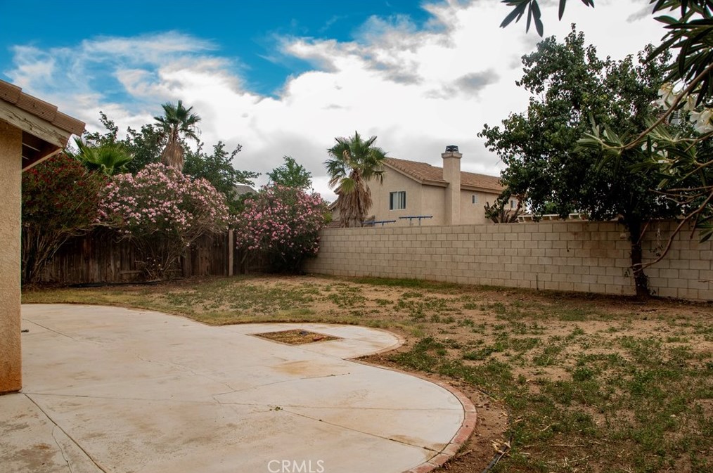 3234 Rollingridge Ave, Palmdale CA  exterior