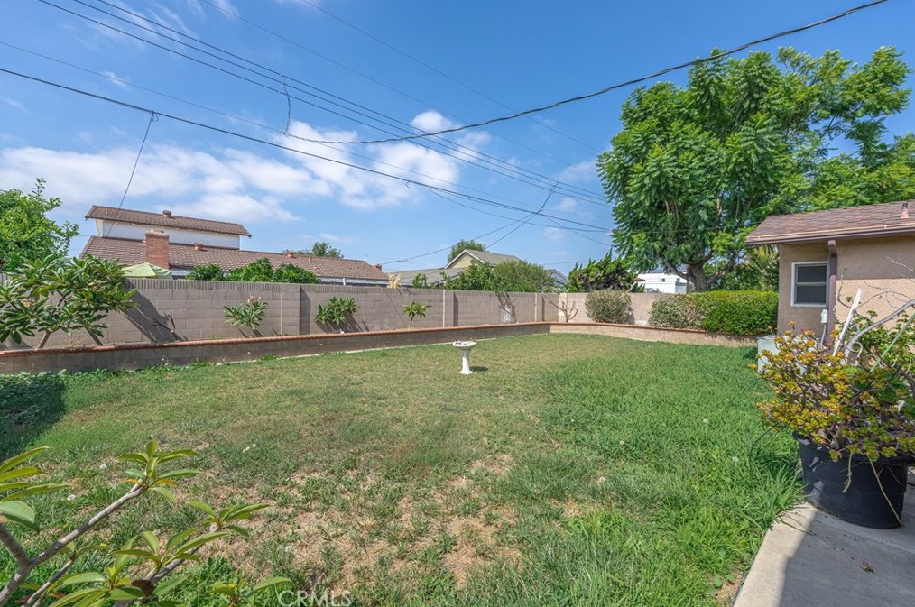 16341 Myrtlewood St, Santa Ana, CA 92708