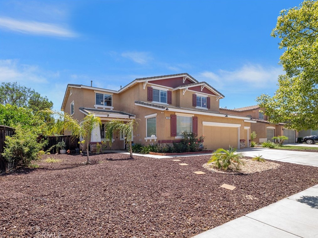 33682 Sundrop Ave, Murrieta CA  92563-4415 exterior