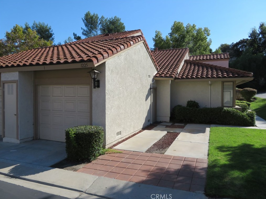 1225 Porto Grande, Pomona, CA 91765-5418