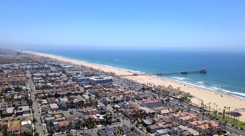 20332 Tidepool Cir, Huntington Beach CA  92646-8546 exterior