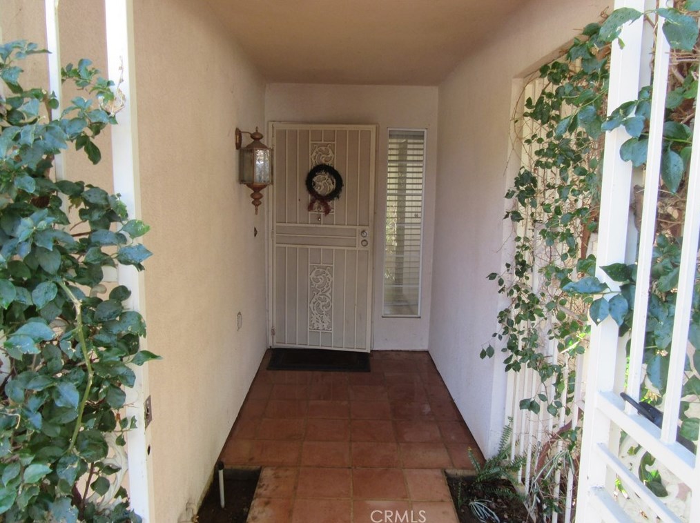 1028 Jonabell Way, Beaumont, CA 92223-7055