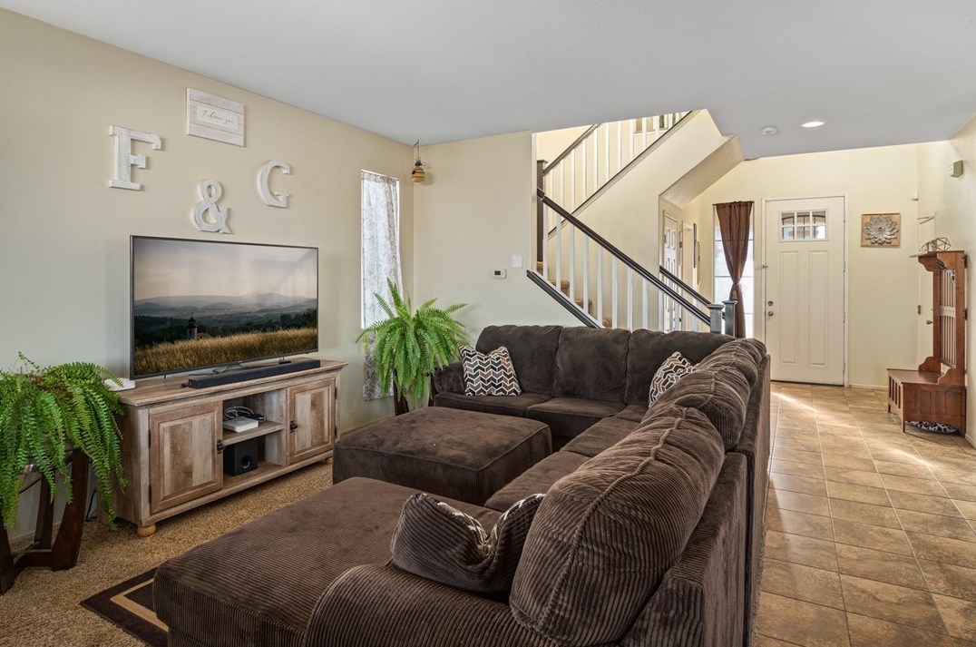 14531 Blue Sage Rd, El Mirage, CA 92301-4274