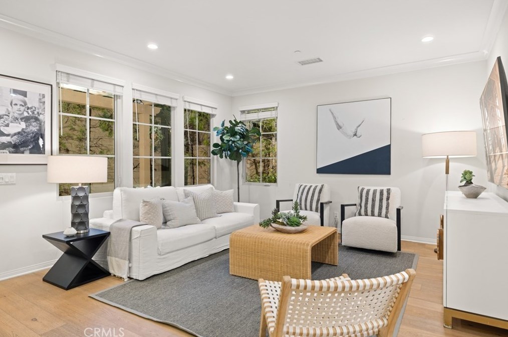 45 Bianco, Irvine, CA 92618