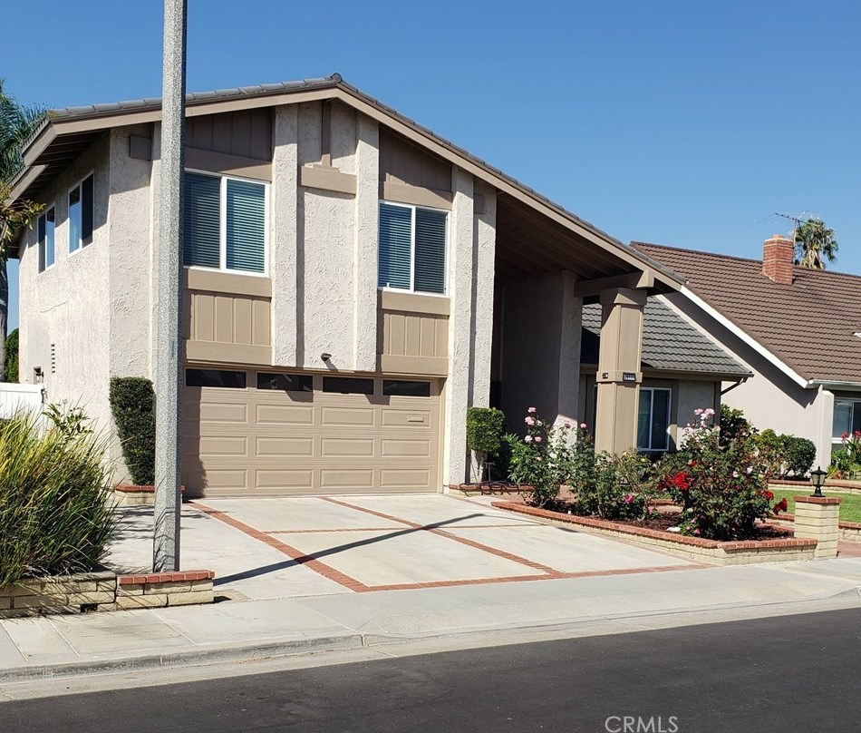 20111 Glacier Cir, Huntington Beach, CA 92646-4821