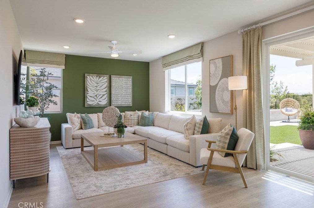 30012 Cabo Del Oeste, Highland, CA 92346