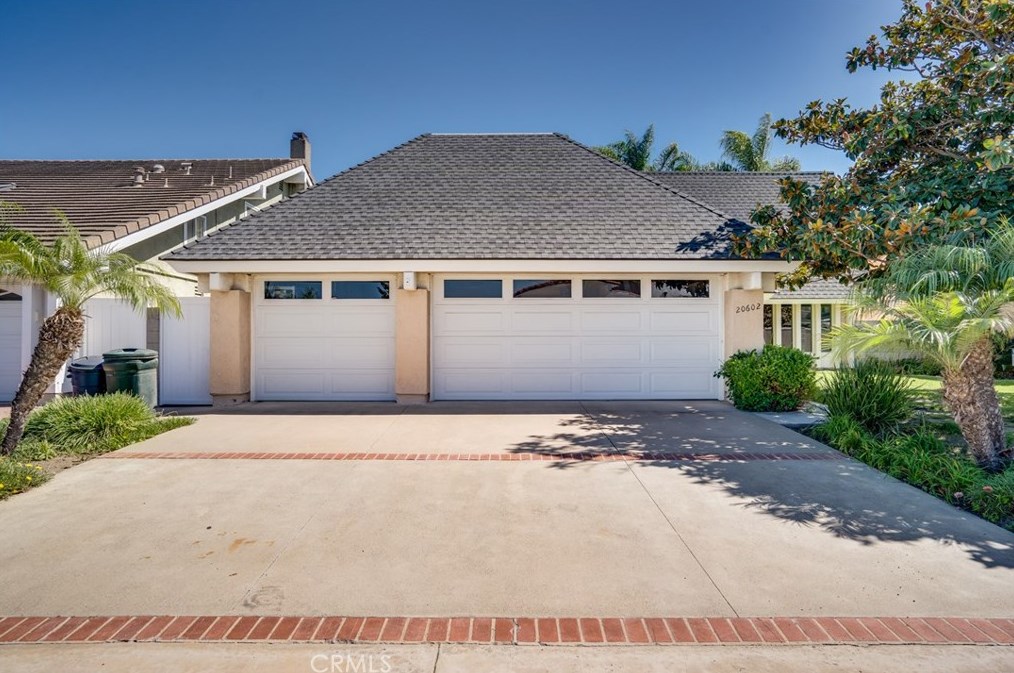 20602 Queens Park Ln, Huntington Beach, CA 92646-6018