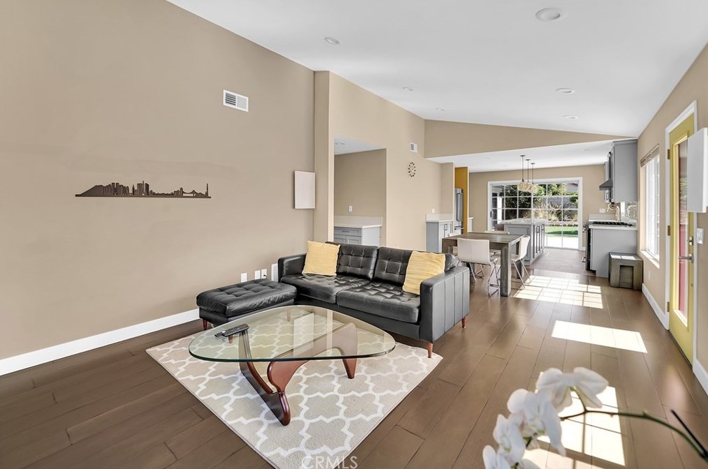 3313 S Towner St, Santa Ana, CA 92707