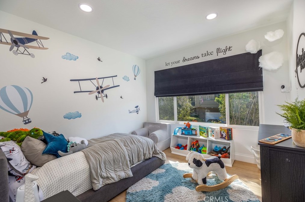 1117 Dennis Dr, Costa Mesa CA  92626-1650 exterior