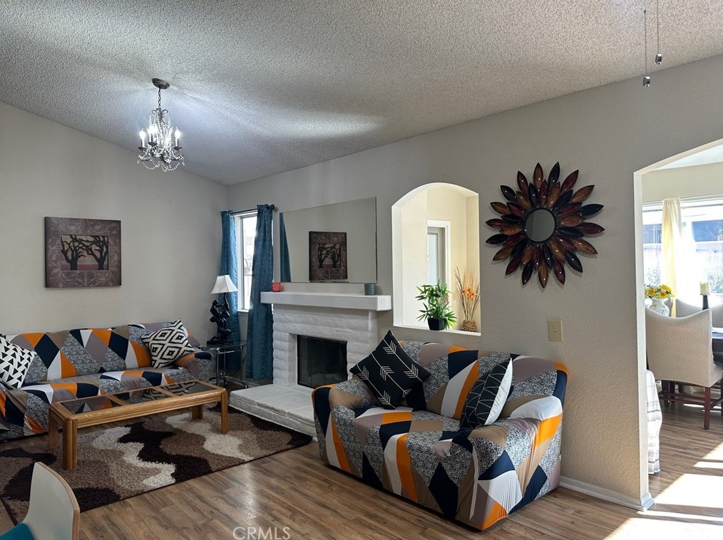 930 Countryside St, Hemet, CA 92545-4712