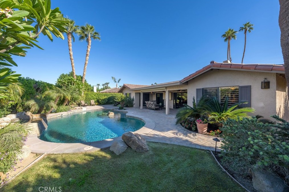 75356 Montecito Dr, Palm Desert, CA 92210-8359