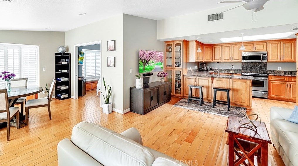 1361 Weeburn #73f, Seal Beach, CA 90740