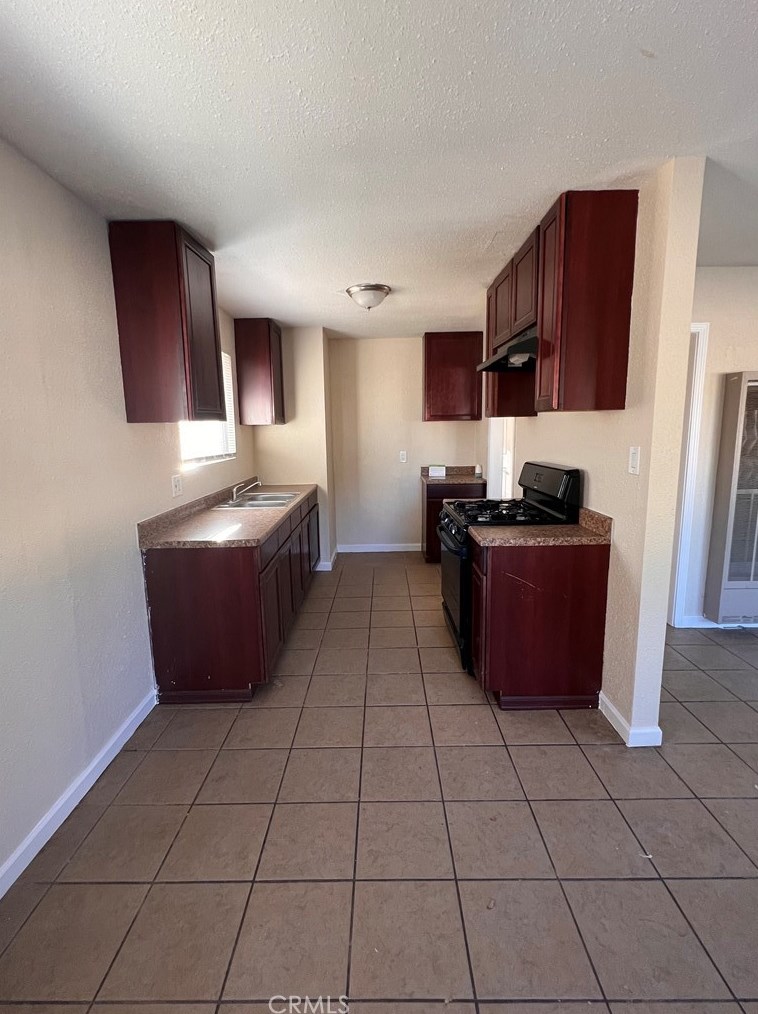 38714 Frontier Ave, Palmdale, CA 93550