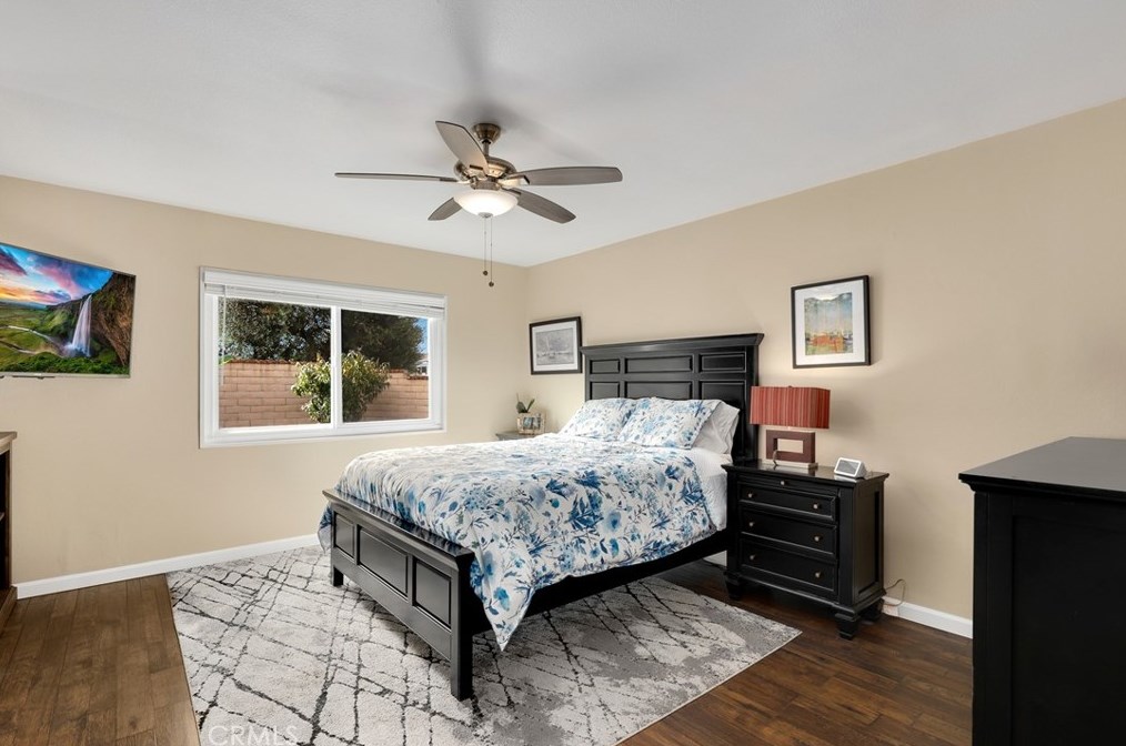 6842 Capstone Dr, Huntington Beach CA  92647-5606 exterior