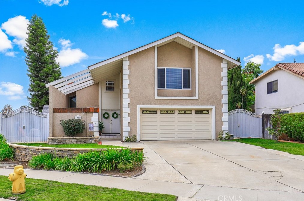 3011 Heather Dr, Fullerton, CA 92835