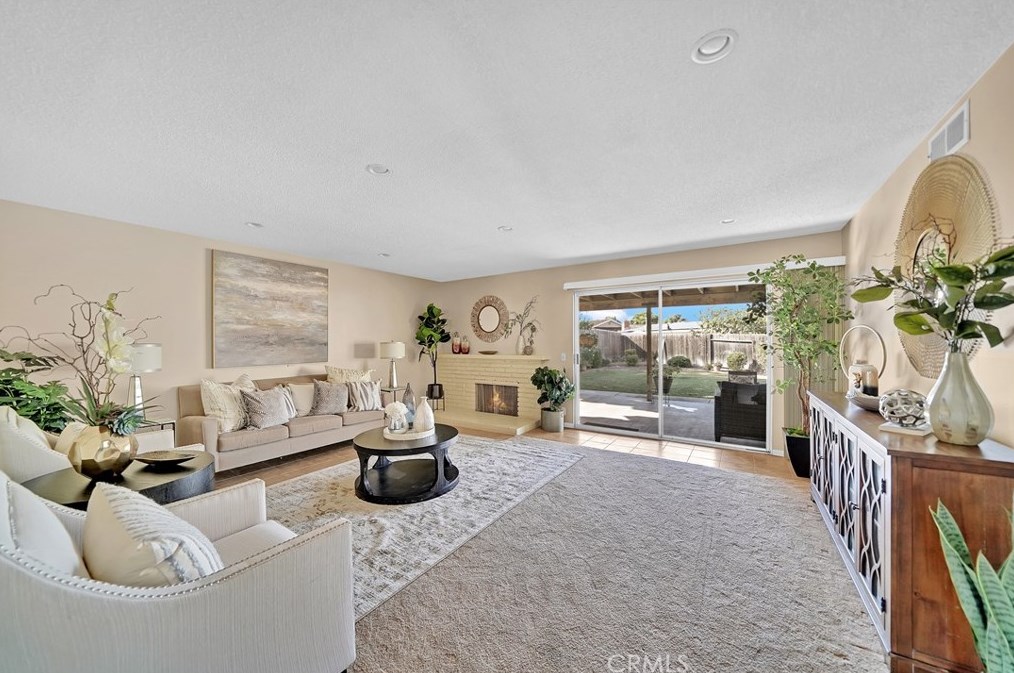9081 Warfield Dr, Huntington Beach, CA 92646