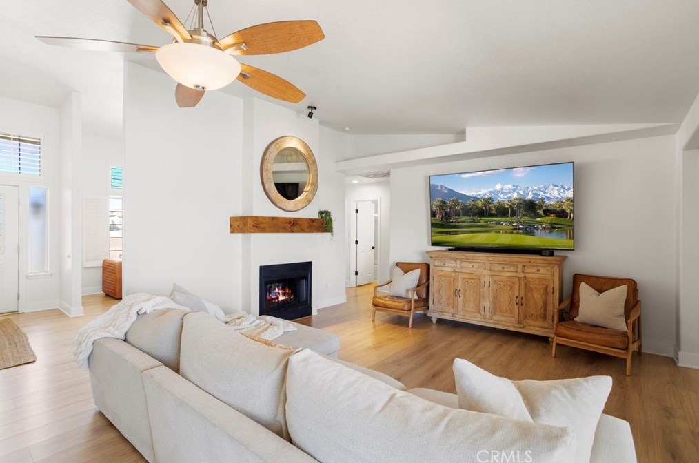 16269 Ridge View Dr, Apple Valley CA  92307-1271 exterior