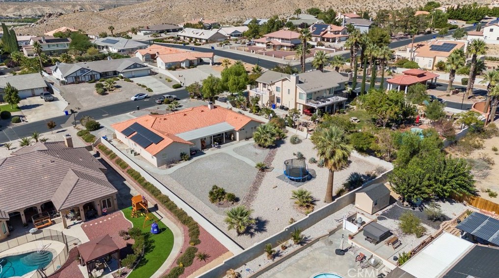 16269 Ridge View Dr, Apple Valley CA  92307-1271 exterior