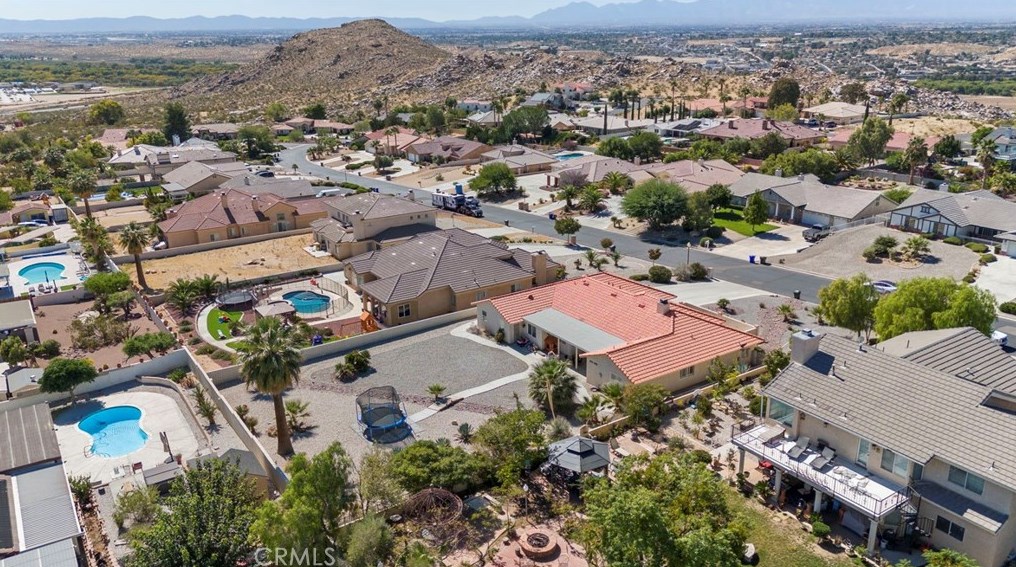 16269 Ridge View Dr, Apple Valley CA  92307-1271 exterior