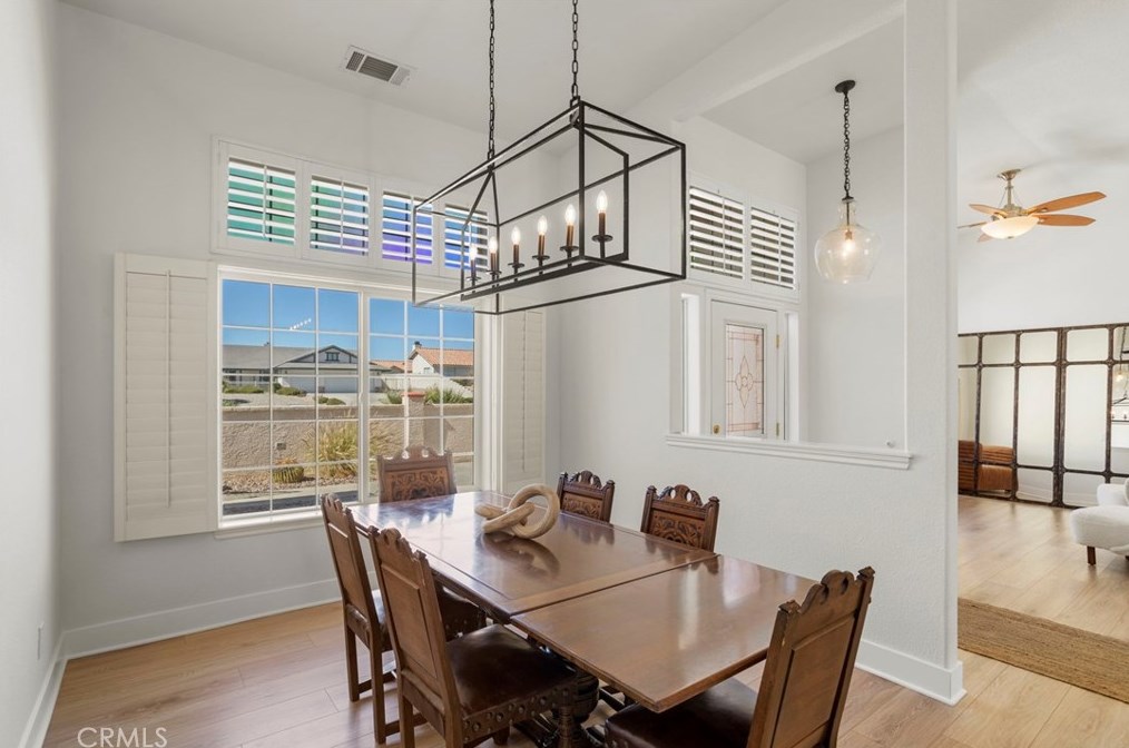 16269 Ridge View Dr, Apple Valley CA  92307-1271 exterior