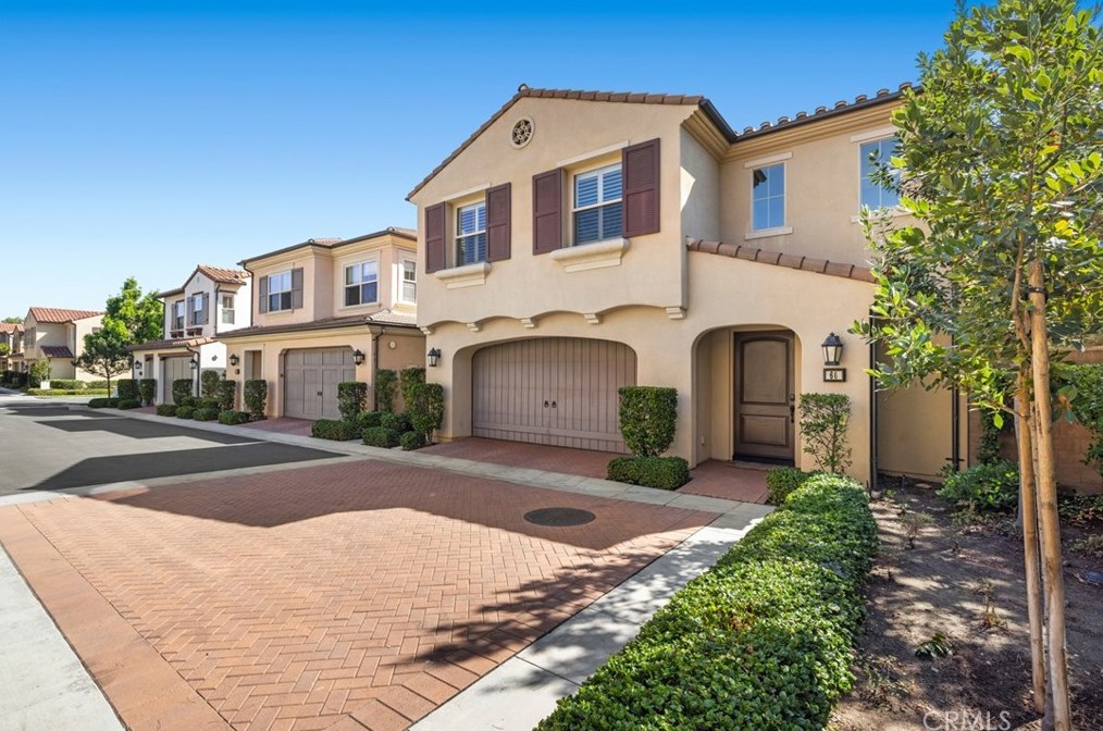 66 Rembrandt, Irvine, CA 92620