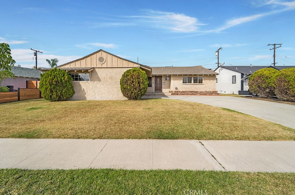 6733 Via Arroyo Dr, Buena Park, CA 90620