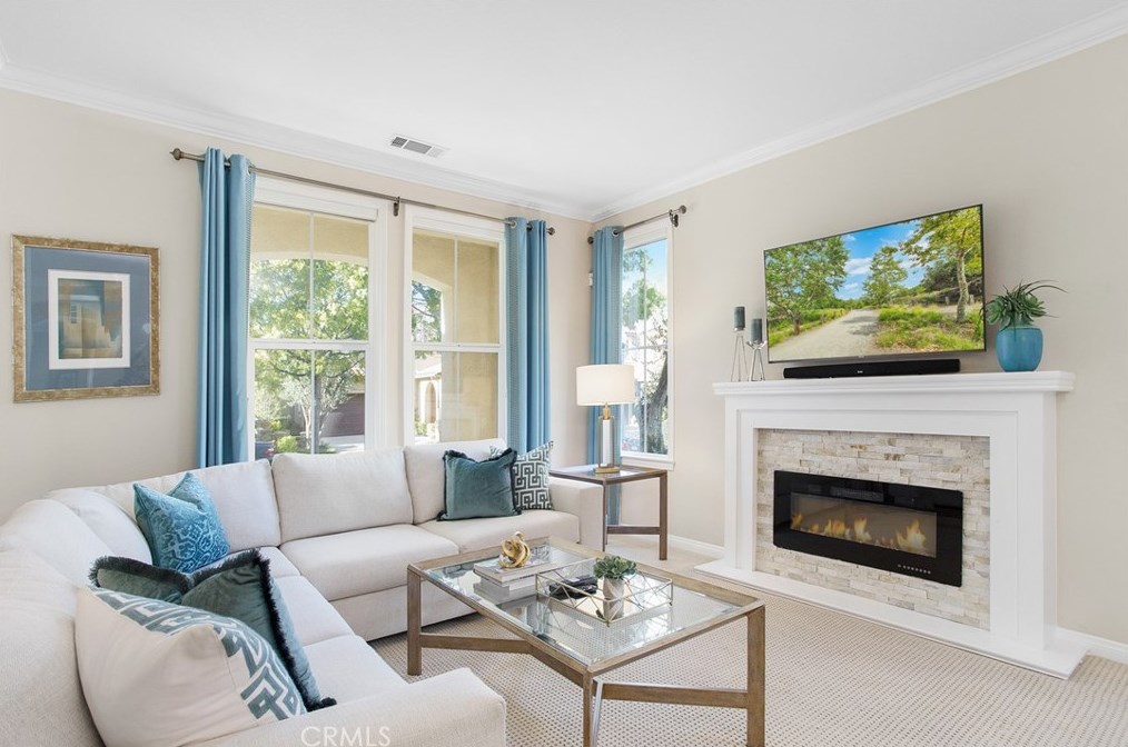 136 Treehouse, Irvine, CA 92603