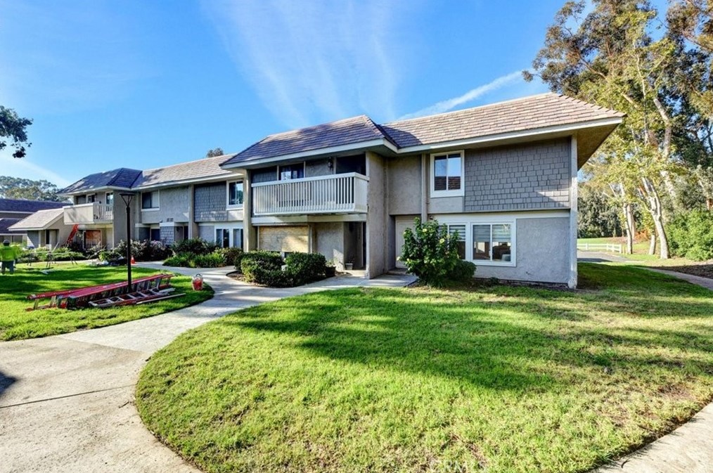 21756 Lake Vista Dr, El Toro, CA 92630