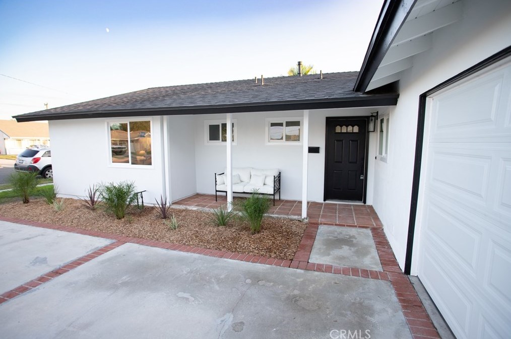 6542 Doriane Cir, Huntington Beach, CA 92647