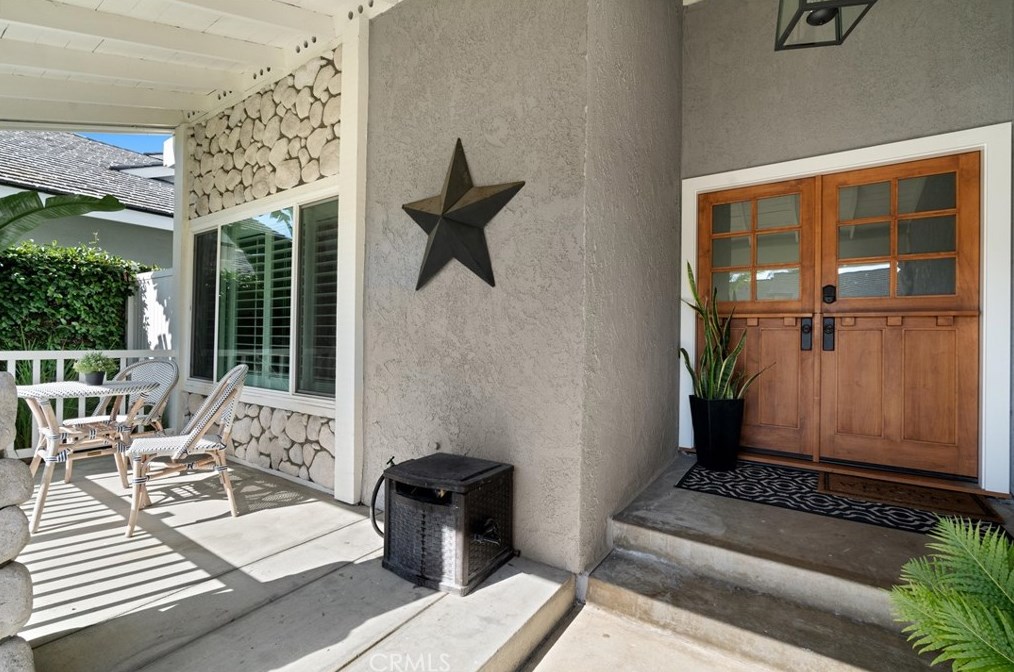 6021 Kenwick Cir, Huntington Beach, CA 92648-1036