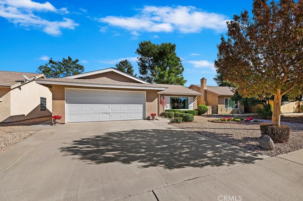 2121 El Rancho Cir, Hemet, CA 92545-1670