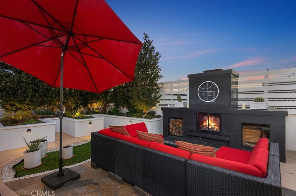 20941 Charwood Ln, Huntington Beach, CA 92646-5904